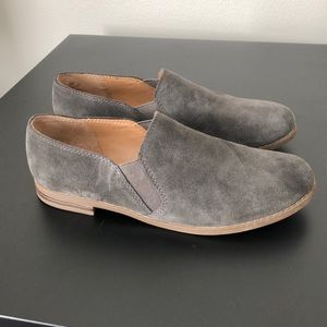 Franco Sarto Size 7 Charcoal Suede Loafers